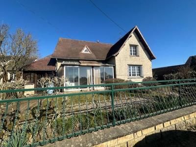 Maison - 152 m² - 7 pièces