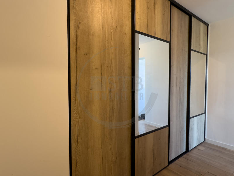 Appartement - 97 m² - 5 pièces