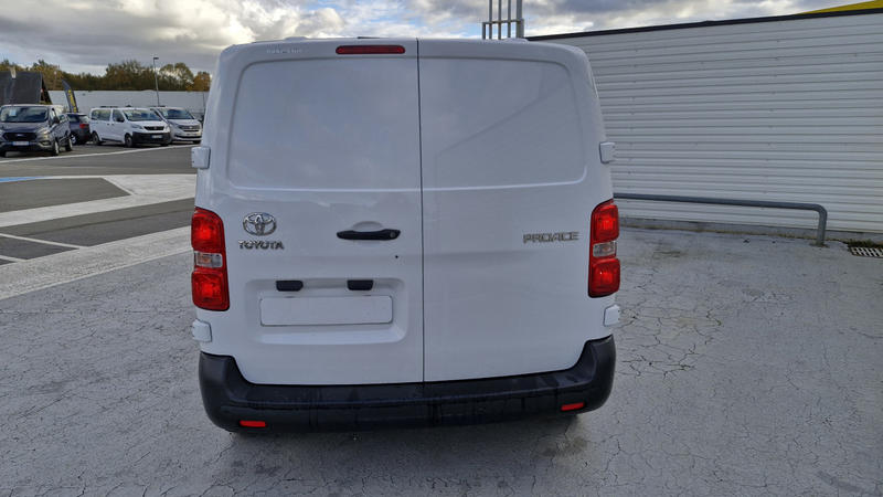 Toyota Proace Medium 120 d-4d Business