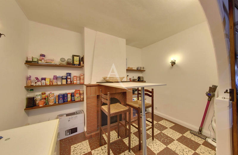 Maison - 180 m² - 7 pièces