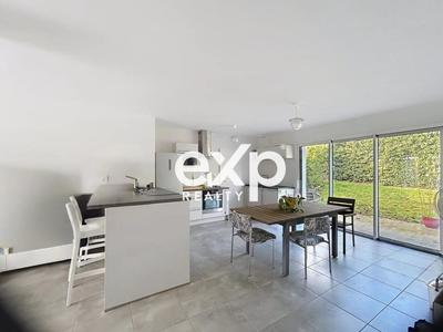 Maison - 86 m² - 5 pièces