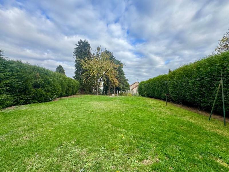 Maison - 273 m² - 9 pièces