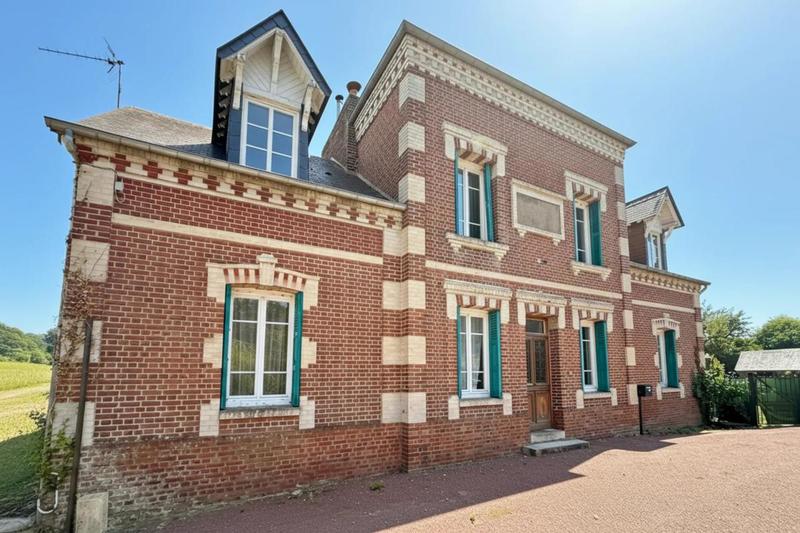 Maison - 149 m² - 9 pièces