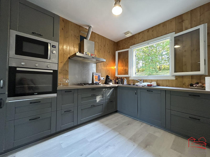 Maison - 105 m² - 4 pièces