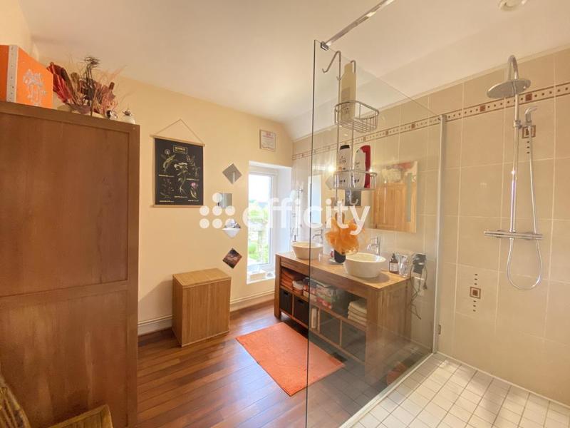 Maison - 164 m² - 7 pièces