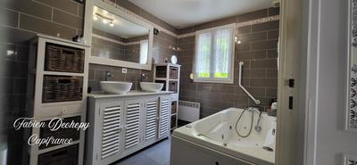 Maison - 99 m² - 4 pièces