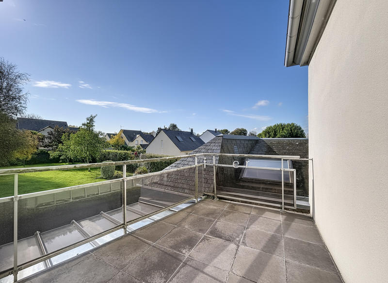 Maison - 137 m² - 5 pièces