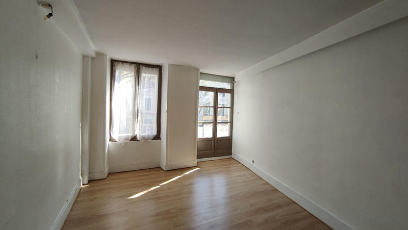 Appartement - 102 m² - 4 pièces