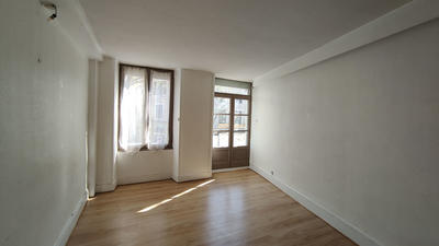 Appartement - 102 m² - 4 pièces