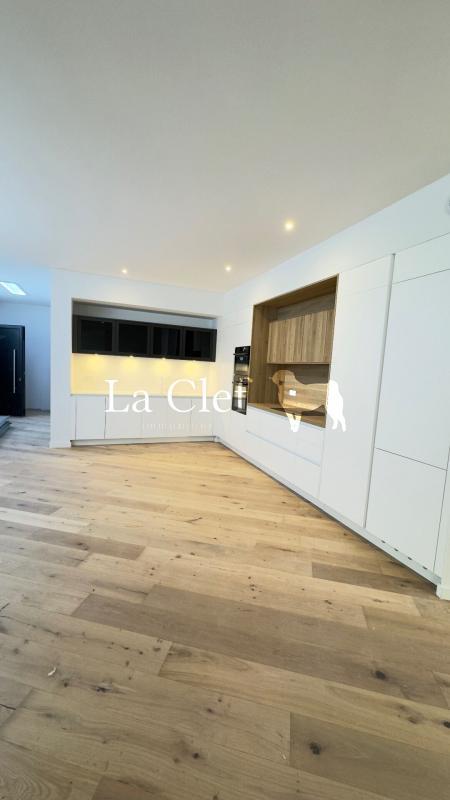 Loft - 178 m² - 4 pièces