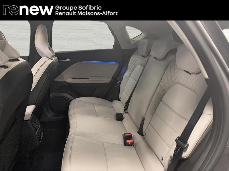 Renault Captur E-Tech full hybrid 145 Iconic