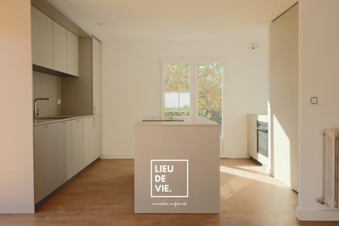 Maison ancienne - 325 m² - 9 pièces