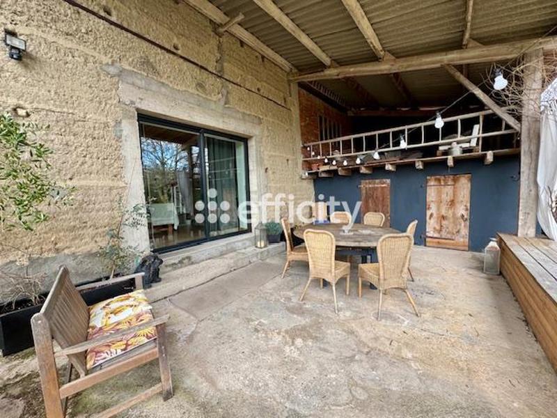 Maison - 250 m² - 8 pièces