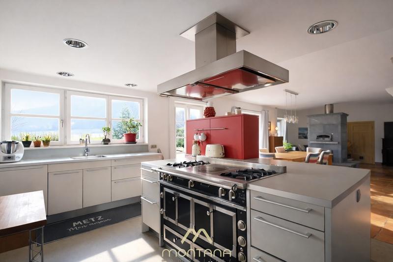 Maison - 310 m² - 8 pièces