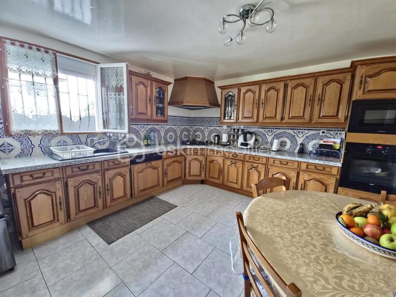 Maison - 142 m² - 6 pièces