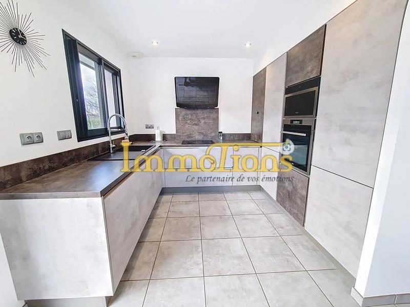 Maison - 115 m² - 6 pièces