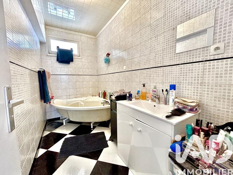 Appartement - 96 m² - 3 pièces