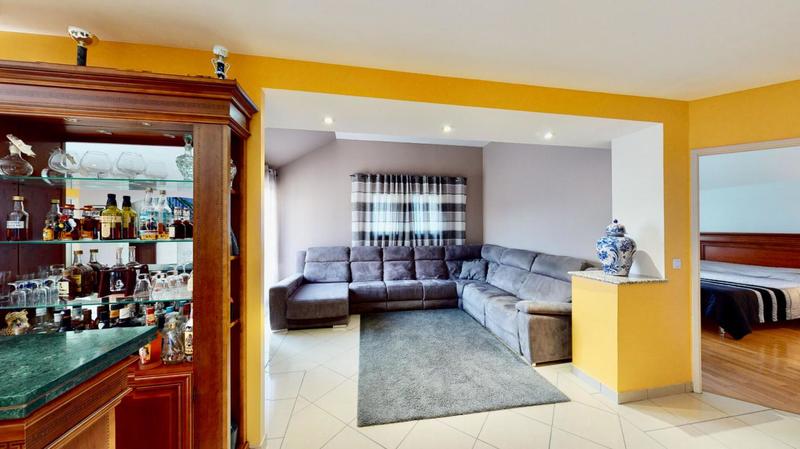 Maison - 314 m² - 11 pièces