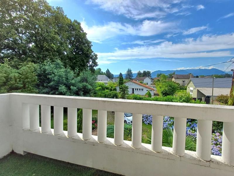 Maison ancienne - 233 m² - 8 pièces