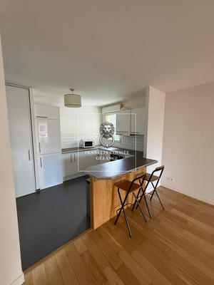 Appartement - 74 m² - 3 pièces