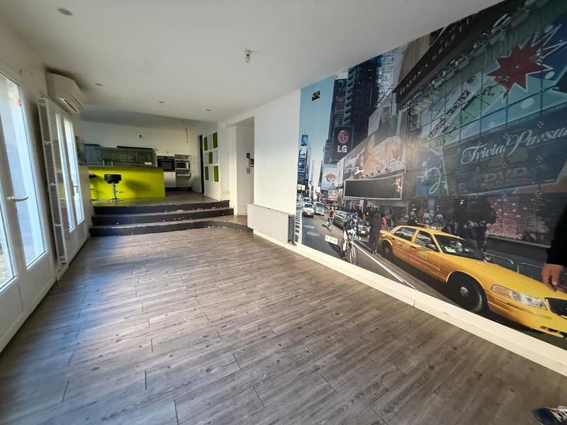 Maison - 200 m² - 6 pièces