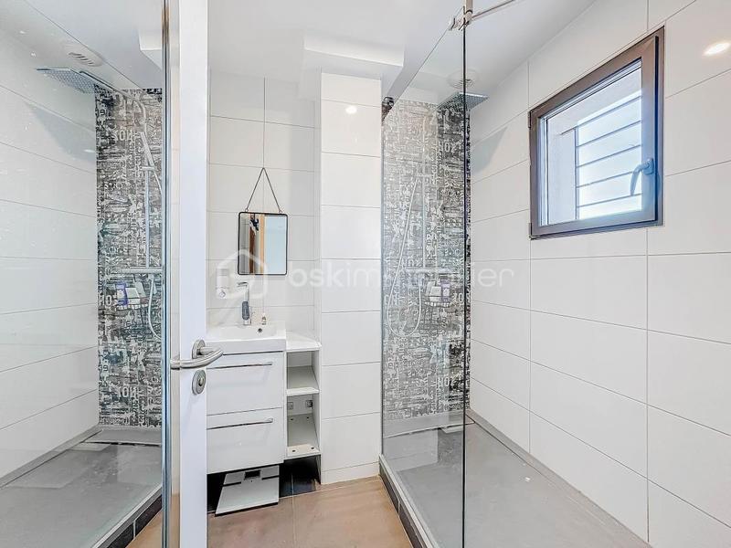 Villa - 100 m² - 5 pièces