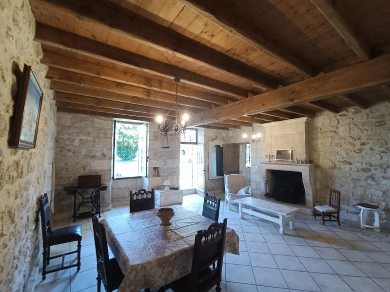 Maison - 156 m² - 10 pièces