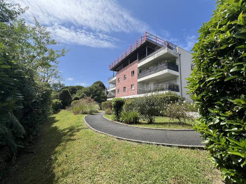 Appartement - 82 m² - 3 pièces