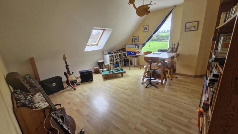 Maison - 177 m² - 7 pièces