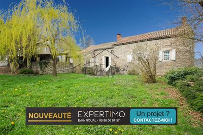 Propriété - 852 m² - 10 pièces