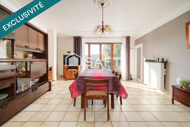 Maison - 193 m² - 6 pièces