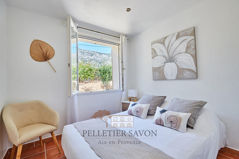 Maison - 220 m² - 7 pièces