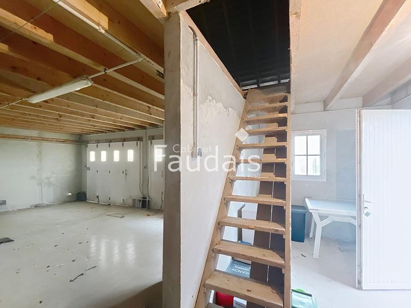Maison - 152 m² - 6 pièces