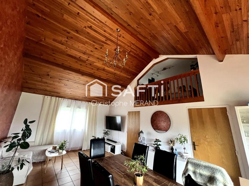 Maison - 149 m² - 8 pièces