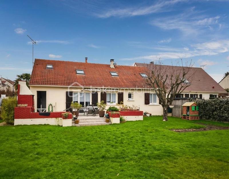 Maison - 119 m² - 6 pièces