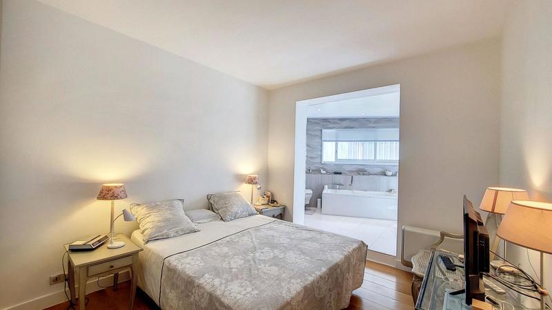 Appartement - 127 m² - 4 pièces