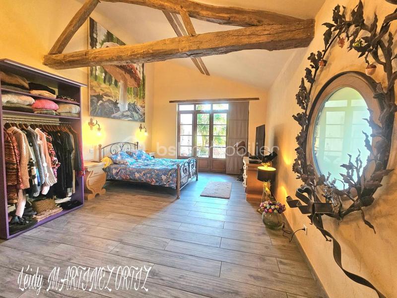 Maison en pierre - 215 m² - 7 pièces