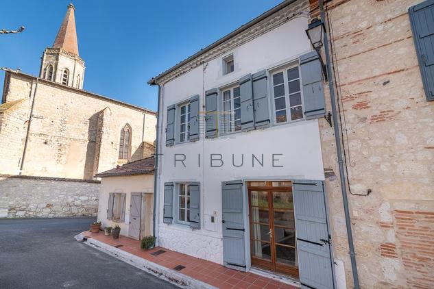 Maison - 184 m² - 6 pièces