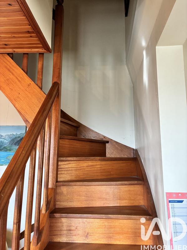 Maison - 94 m² - 5 pièces