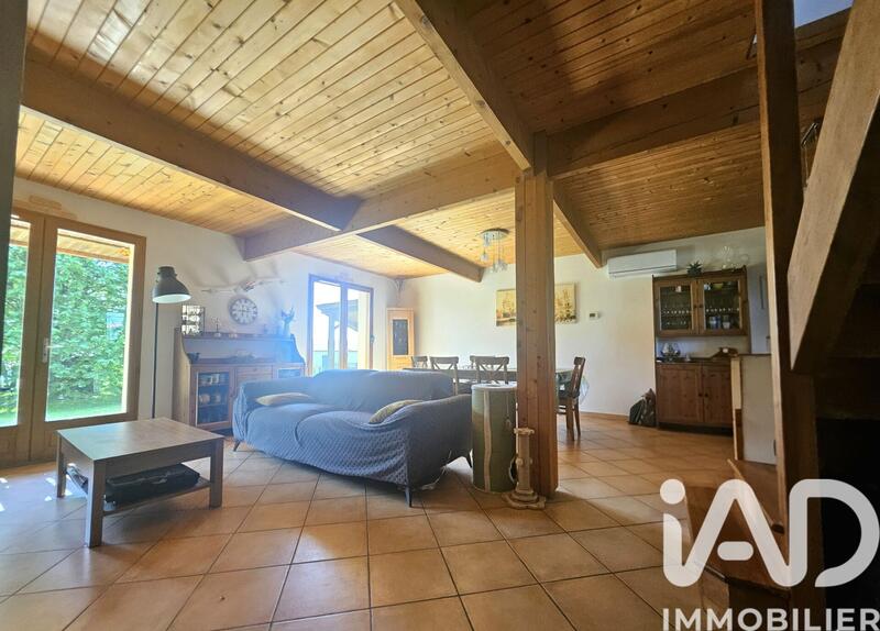 Maison - 141 m² - 6 pièces