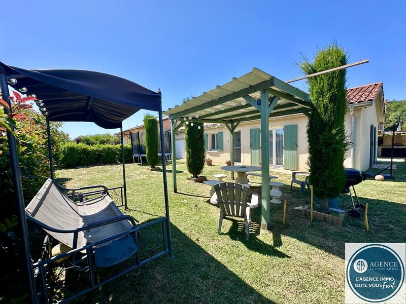 Maison - 90 m² - 4 pièces