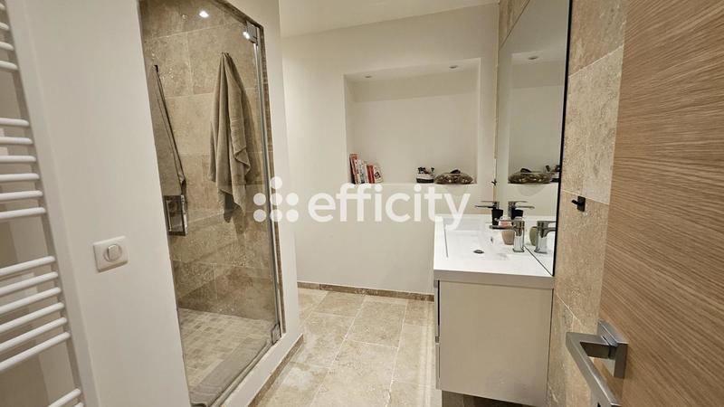 Maison - 190 m² - 5 pièces