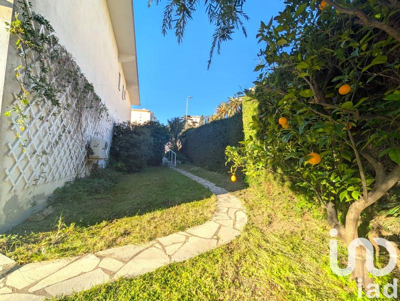 Appartement - 96 m² - 4 pièces