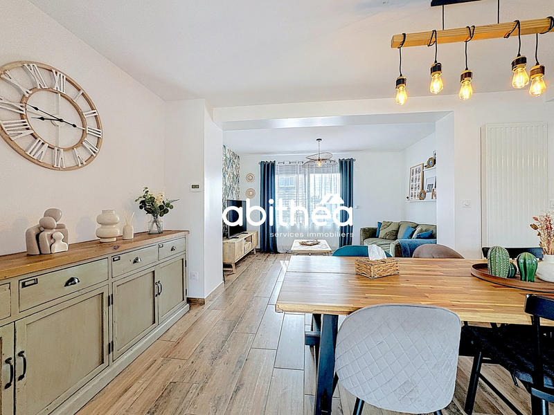 Maison - 95 m² - 4 pièces