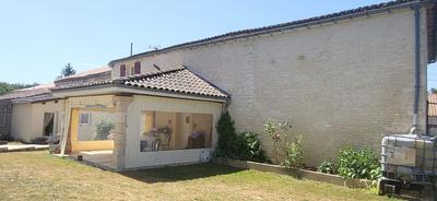 Maison ancienne - 203 m² - 7 pièces