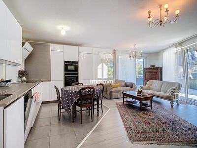 Appartement - 77 m² - 4 pièces