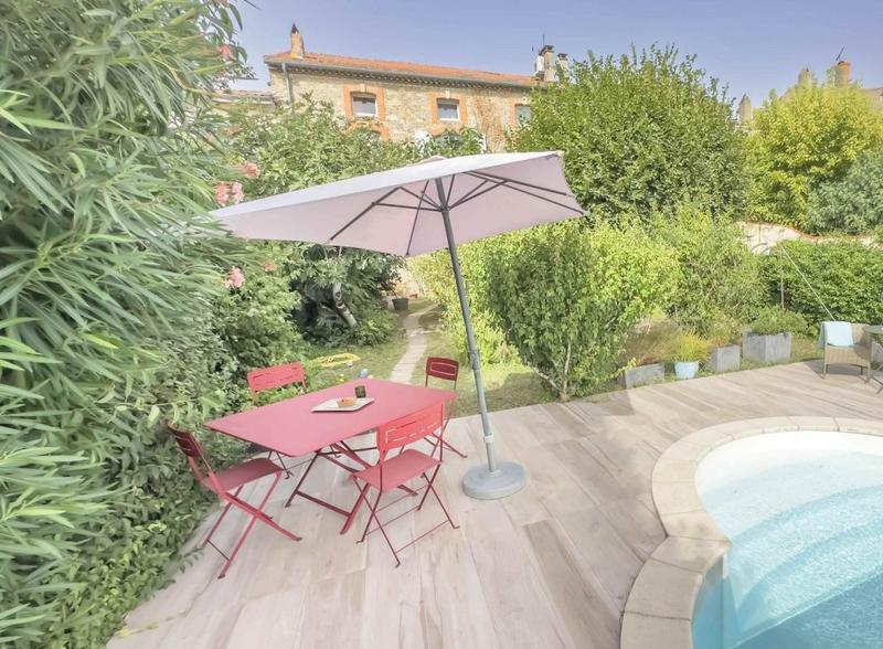 Maison de maîtres - 325 m² - 8 pièces