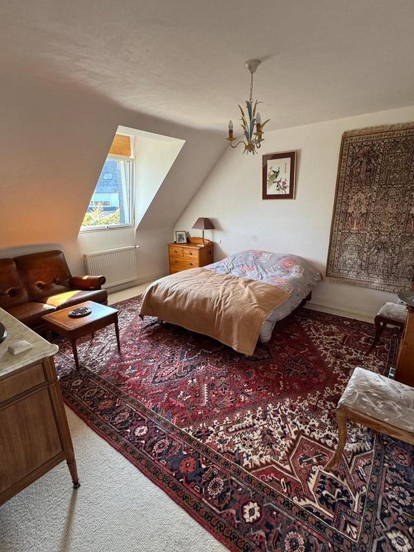 Maison traditionnelle - 204 m² - 8 pièces