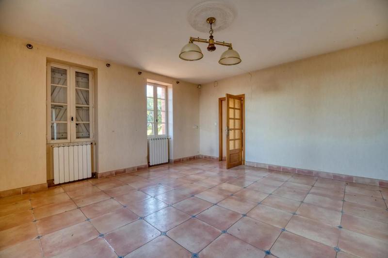 Maison - 200 m² - 8 pièces