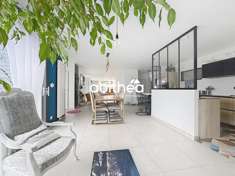 Maison - 172 m² - 6 pièces